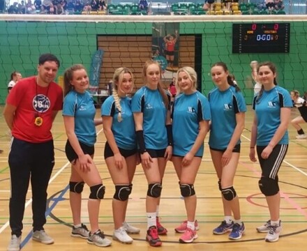 Volleyball Team Photo with Ben